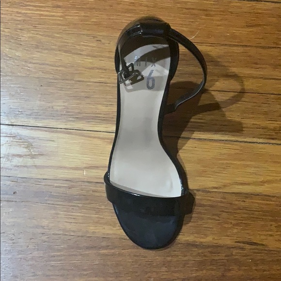 Black Heels - Picture 4 of 4